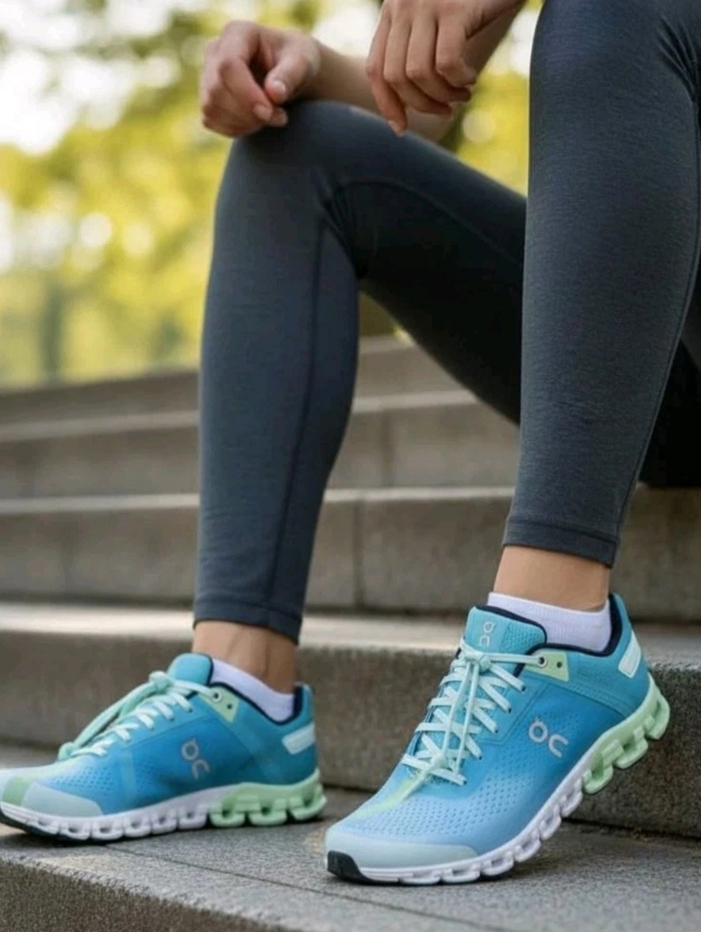 On Cloudflow Shoes 3.0 Niagara/Meadow Women's 6.5